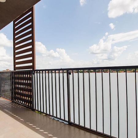 Sunny View 2 Bedroom Central Apartment 오라데아 외부 사진